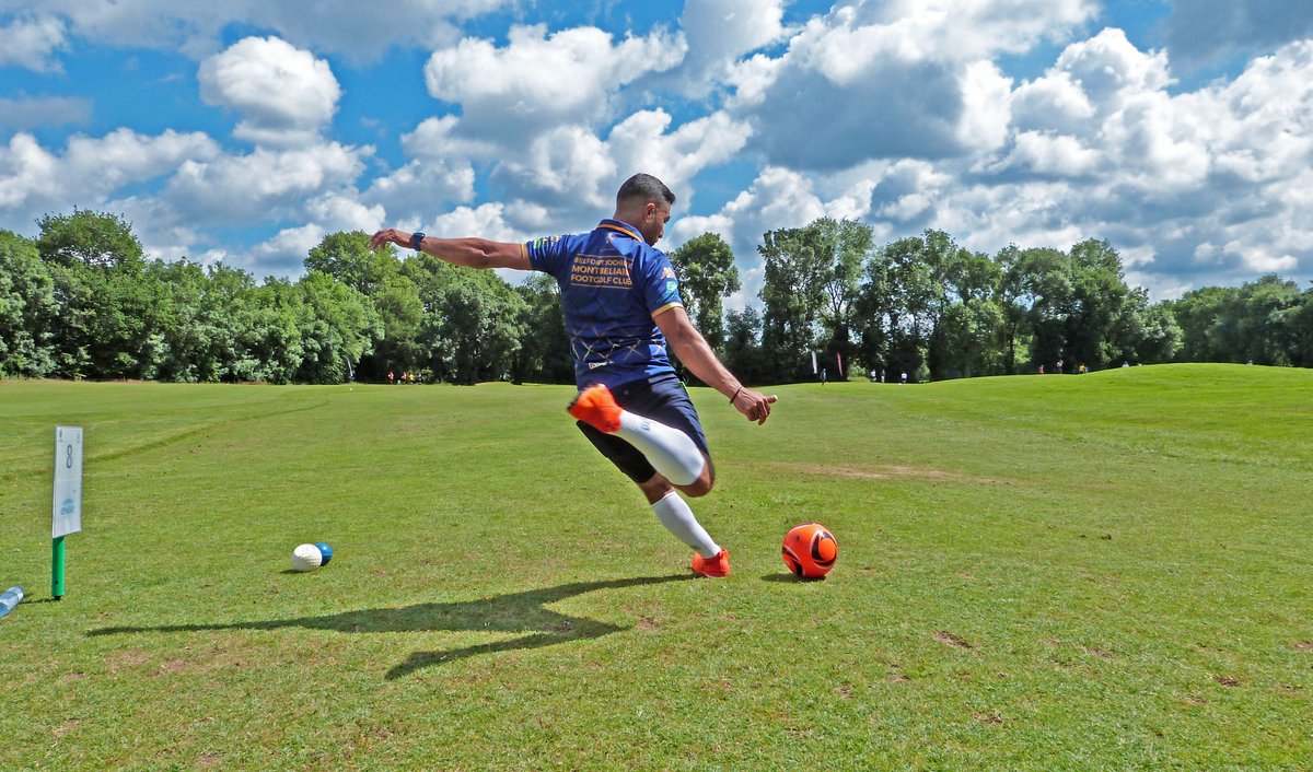 #Presse 📰
Le #FootGolf, ce jeu qui gagne de plus en plus d’adeptes 🔥🚀
👉 urlz.fr/gJuc