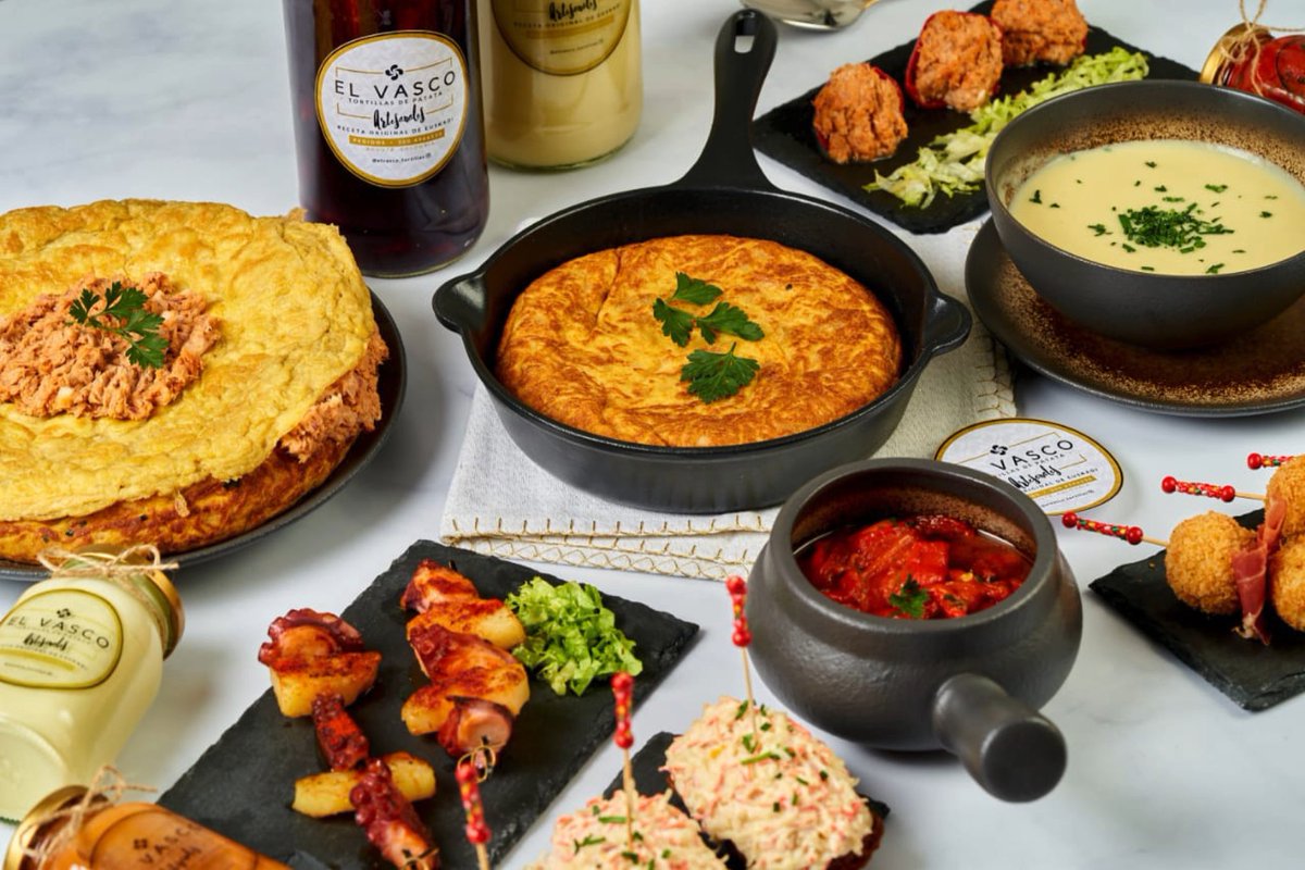 VascoTortillas's tweet photo. ¿Aún no nos conoces? Nuestra cocina tiene platos para todos los gustos, llenos de sabores que harán explotar tu paladar. #elvasco
Contáctanos al 3004966530
#DomiciliosBogota #ComidaVasca #TortillaEspañola #Deputamadre #BogotaFoodie #BogotaEats #ComidaEspañola #RestaurantesBogota https://t.co/okJ7naaTYw