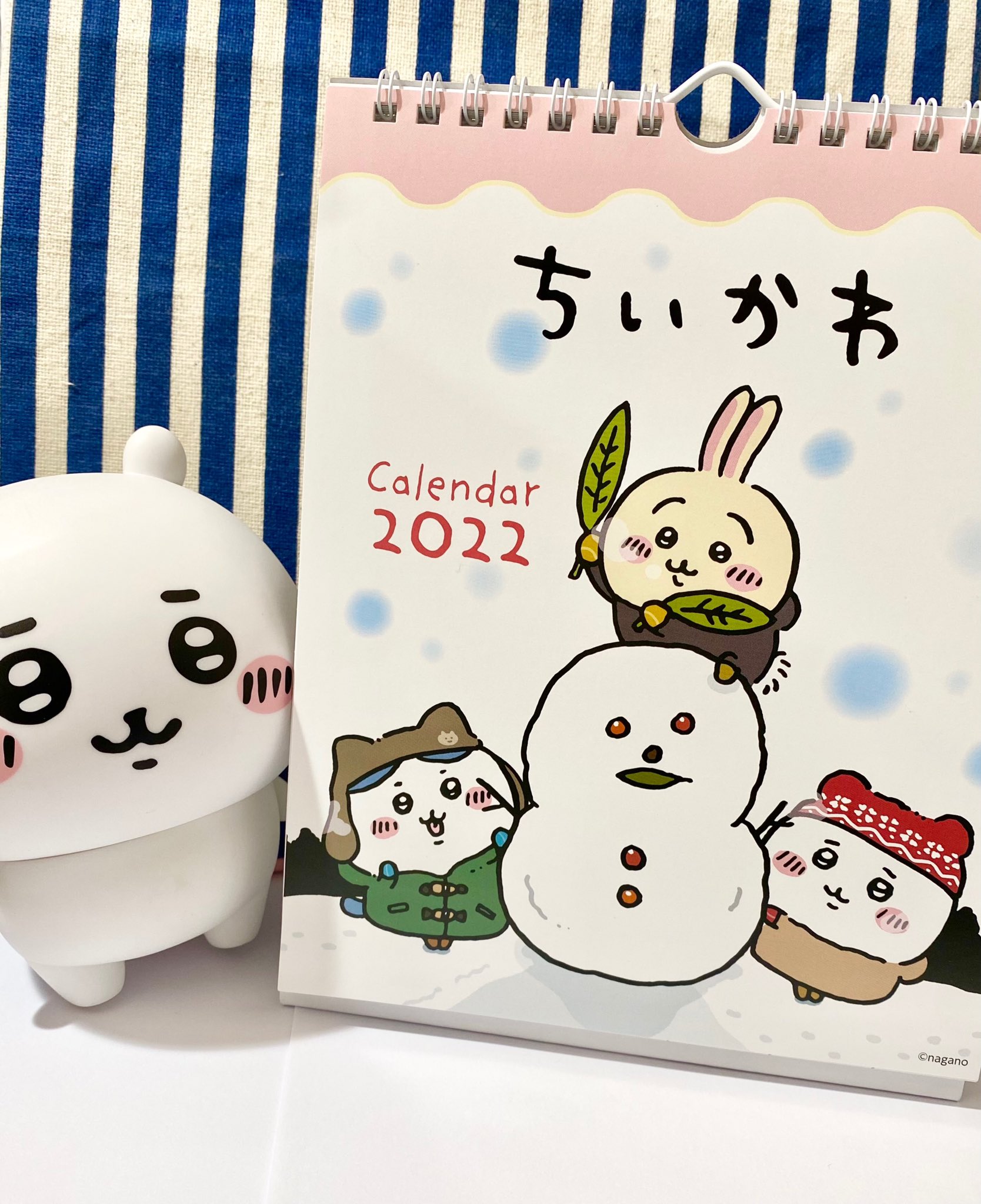 Twitter 上的 ちいかわらんど 公式 ちいかわらんど大阪梅田店 再入荷のお知らせ お品切れしておりました ちいかわ の22年卓上カレンダーが再入荷致しました 毎月季節によってかわる ちいかわ たちのかわいいイラストに注目です ぜひご来店の際は