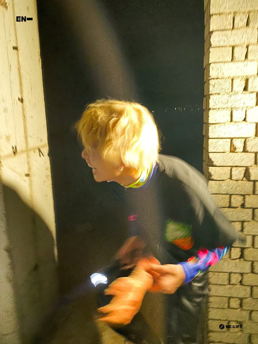 onlyforjungcat's tweet photo. I don't wanna see someone here saying ni-ki is childish coz for God's sake ni-ki is just 15 years old, let him enjoy and oh no one needs your opinion, so keep it. https://t.co/B889ZaHx4O