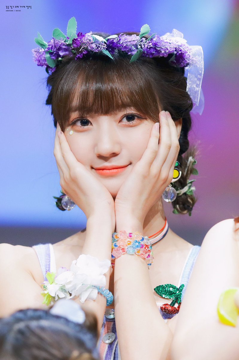 BINNIELOOKS's tweet photo. #비니 #오마이걸 #OHMYGIRL #Binnie https://t.co/6I86Dx52sd