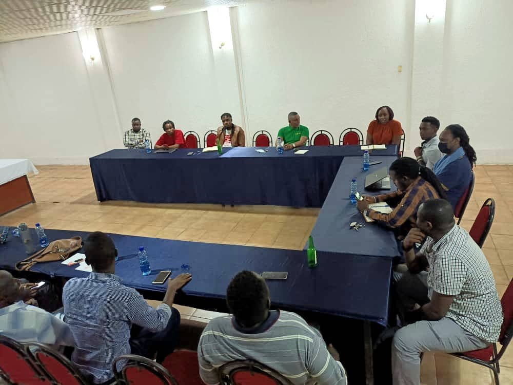 NowCreative1's tweet photo. Les promoteurs de l'évenementiel Burundais se sont rencontrés en ce jour du 2 Novembre 2021.
Les points à l'ordre du jour étaient les suivants:

- les problèmes auxquels font face le domaine de l'événementiel en ce temps de covid et comment ils pourraient y remédier. https://t.co/5NjjW6kIiK