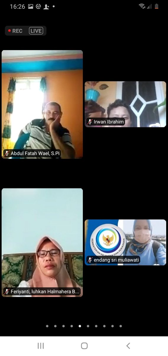 SLatu14's tweet photo. Rabu (03/11/21)
Syaprudin Latuconsina
Luhkan Kab.Maluku Tengah
Mengikuti Workshop technoterapi
Yang dilaksana oleh 
Satminkal Bp3 Ambon.
#GiatluhkansatminkalAmbon 
#LuhkanKabMalukuTengah
#luhlapor @brsdm_kp 
@puslatluhkp @kkpgoid https://t.co/8aKA2ZPrXC