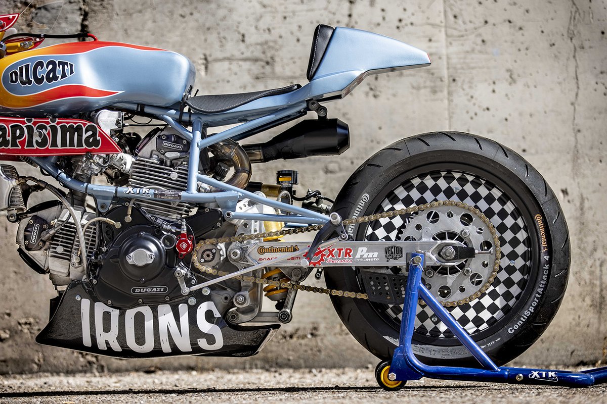 TheDailyRideUp's tweet photo. “Hot Wheels”

‘La Guapísima’, A 900cc Cagiva Elefant by XTR Pepo.

Grab Bag
* 900cc
* 2 into 1 Wolfman exhaust system
* Custom made in house bodywork
* Ohlins rear shocks
* Hyosung GT650 front forks
* Domino quick action throttle 
#TheRideUp #motorcycle https://t.co/Ct0fa2PEAJ
