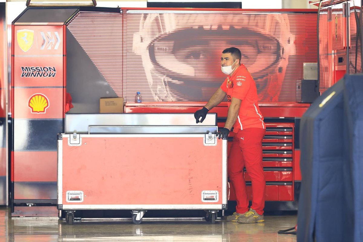 AlessandroSala1's tweet photo. 🛑#F1 #TechF1 #MexicoGP🛑(📸#MexGp) Messico e brugole! Prende forma il Circuito Hermanos Rodriguez per il quintultimo appuntamento iridato. https://t.co/yXcfq2NFjc