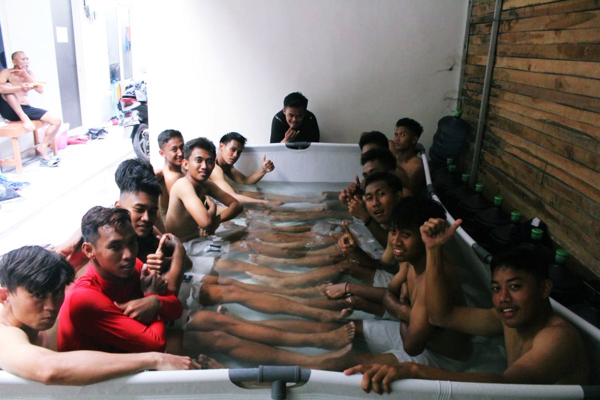 Deltras_FC's tweet photo. #IceBathTime 💪❄️😄
#deltrasofficial https://t.co/hWPMwSio6r
