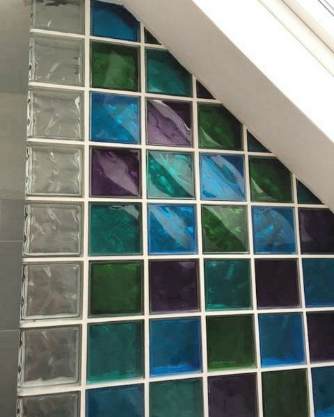 GlassBlockCo's tweet photo. Attic shower wall with some serious style. 👌 The custom beauty of Glass Blocks.

#glassblocks #glassblockco https://t.co/QXggMSHRsE