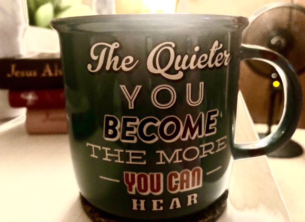 JJBears85's tweet photo. Good Morning 🌎 Mug of the day After a few days of silence, contemplation ~ reflection I realized what a good reminder this is 💞The quieter I was the more I heard Him 🙏🏻 ~ through that my heart ~ mind felt stronger ~ Let go let God ~ He has you 
#blesseswoman #LetGoLetGod https://t.co/udqKFFaIBU