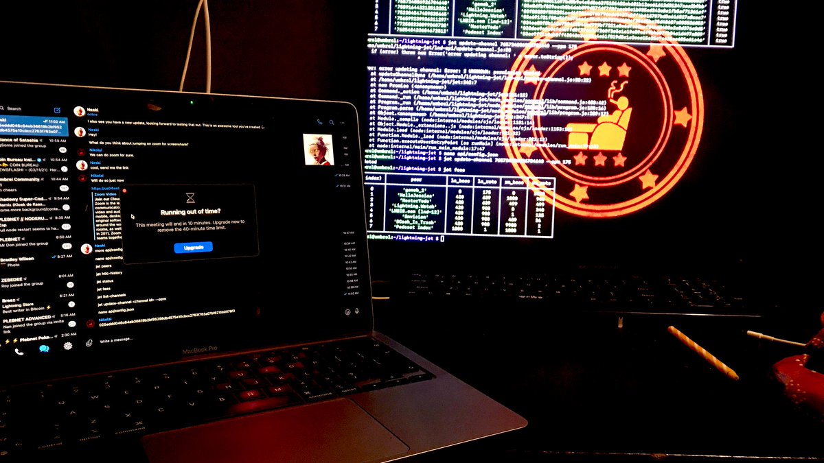 OKIN_17's tweet photo. A massive S/O to @itsNeski for taking time out from sleeping (not even joking) to explain the wonders of his amazing #LightningJet innovation to me for over 1h30 min 🤯
This is the magic 🪄 that #Bitcoin has brought forth from all who get it 🦾
#AvoidExpensiveNodes https://t.co/SJQpMOawPH