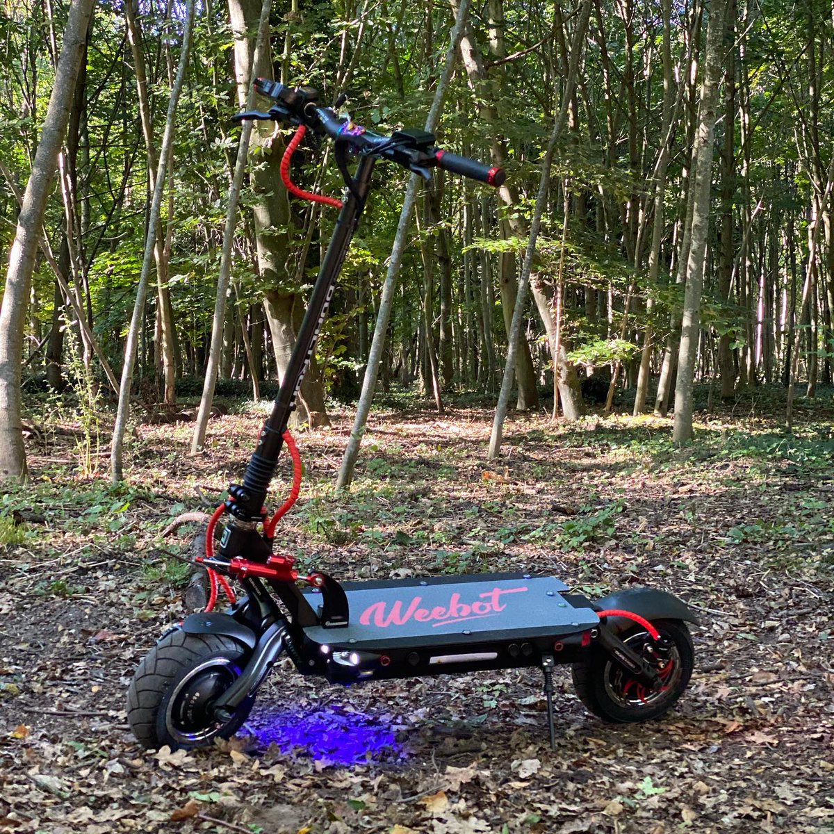 weebotslide's tweet photo. ⚠️NOUVELLE #vidéo ! Mautography teste la #trottinette conçue pour les entraînements du #championnat du monde de #trottinettes⚡️Une 🛴 hors normes➡https://t.co/Xp9cZawLp8
#weebot #mobilitéurbaine #lyon #paris #electricmobility #rider #france #escooter #ebikes #ebike #escooters #a https://t.co/szjXFJOCrG