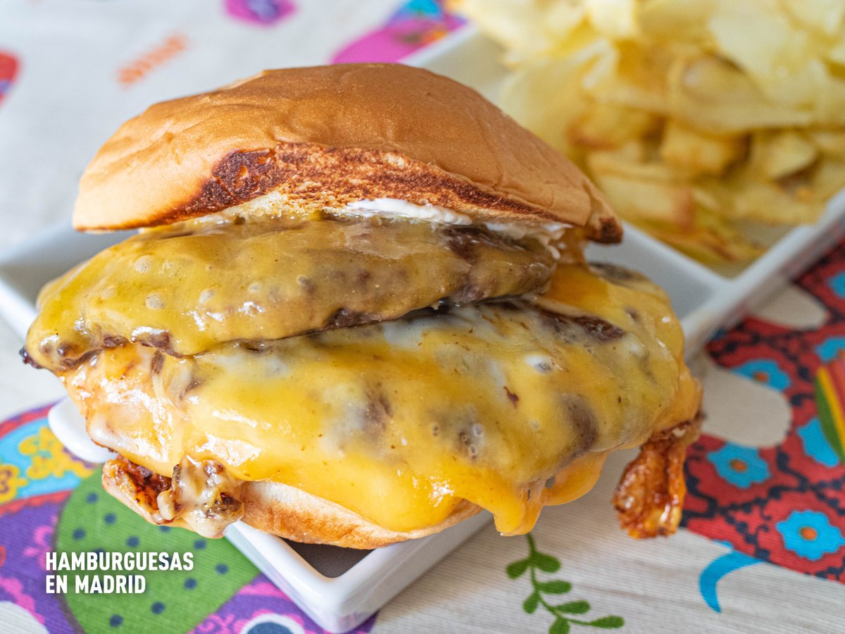 hamburperfecta's tweet photo. ¿Quieres un 10% de descuento en tus pedidos con @RazanostraC? Pues échale un vistazo a nuestro nuevo #HamburguesismoCasero y de paso, babea un poco ;) https://t.co/JwZoYRsJKn https://t.co/uSmaHrUrpM