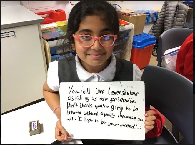 KingswayCT's tweet photo. Children in Year 5 and 6 at Cringle Brook have been learning about Amal's journey across Europe and how refugees make difficult journeys to safety. Today Amal is arriving in Manchester so they have written messages of welcome for her!@walkwithamal #actsofwelcome #LittleAmal https://t.co/dyNqePdQ5k