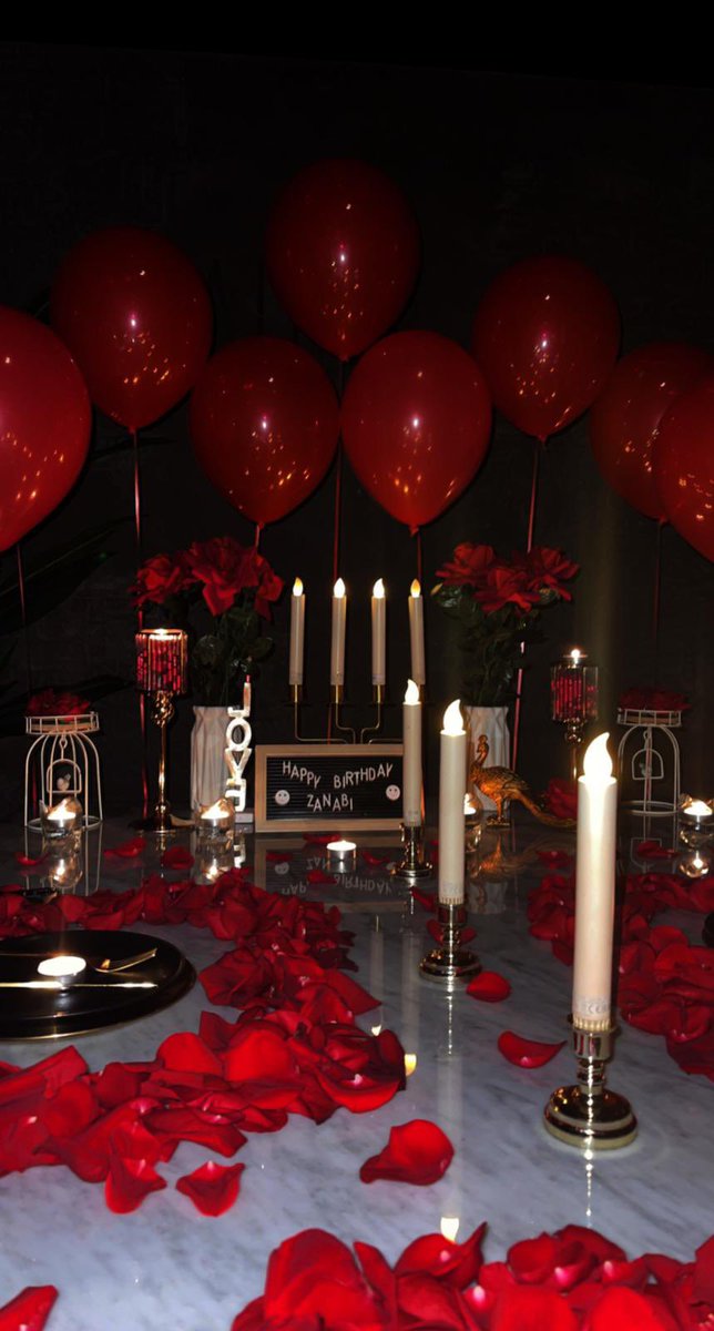 Zeze__AAA's tweet photo. ودّعت من عُمري عاماً مضى ، و ابتدأ بعُمري عامٌ جديد ، اللّٰهم إني استودعك ما فات فاغفر لي ما كان فيه ، وبارك لي في عامي الجديد ، واجعل القادم من حياتي اجمل ، وإحفظلي عائلتي من كل شر وإجعلهم دائماً بجانبي
🤍 29 🎈 https://t.co/F2Vt47K7IN