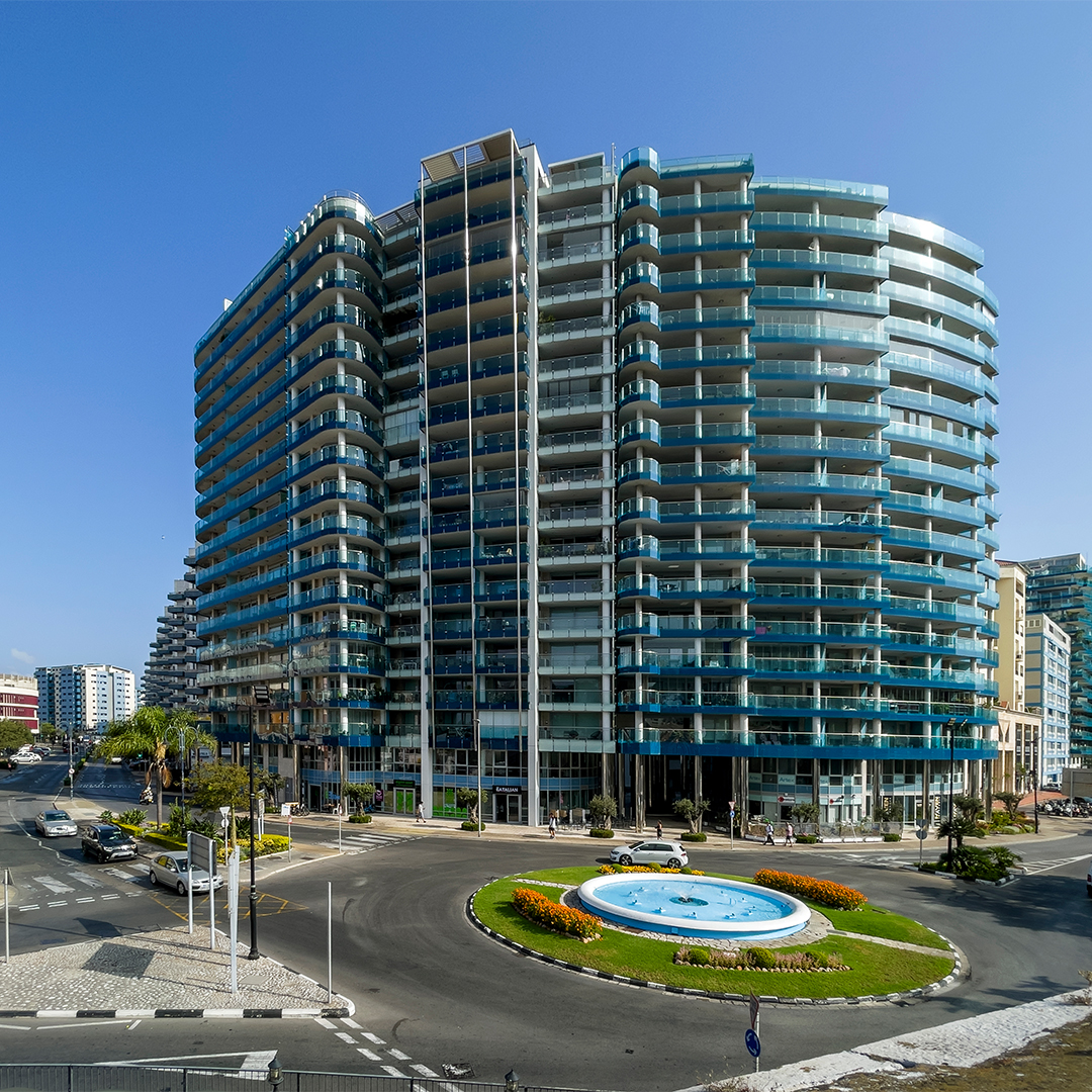 visit_gibraltar's tweet photo. Gibraltar combines heritage and modernity.
#VisitGibraltar #Gibraltar #TimeToBeEnlightened https://t.co/10A9lBIGMS