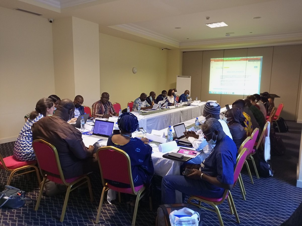 BOOKCONEKT's tweet photo. Démarrage de l'atelier régional de mutualisation des activités de plaidoyer du projet Ressources Éducatives mis en œuvre au #Benin, en #Guinée et à #Madagascar .

@AFD_France
@UNESCO @RE_BENIN @TourismeBenin_ @Livres229 

#Wasexo #Bookconekt #Team229 https://t.co/kC1rmfZ0re