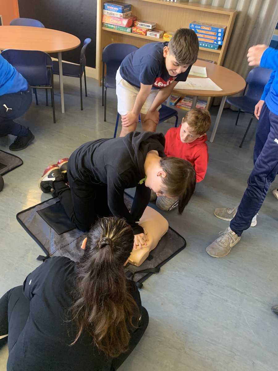 Miss Walker tweet media