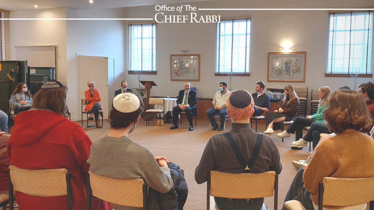 chiefrabbi's tweet photo. The Chief Rabbi enjoyed a session with @EdinburghJsoc students at @EdinburghUni, discussing the centrality of social responsibility &amp; environmental matters to Jewish identity, in our final day in Scotland for #Cop26. Thanks also to @UJS_UK and @JewishChaplain.

#Faiths4Cop26 https://t.co/oTH56SMMd2