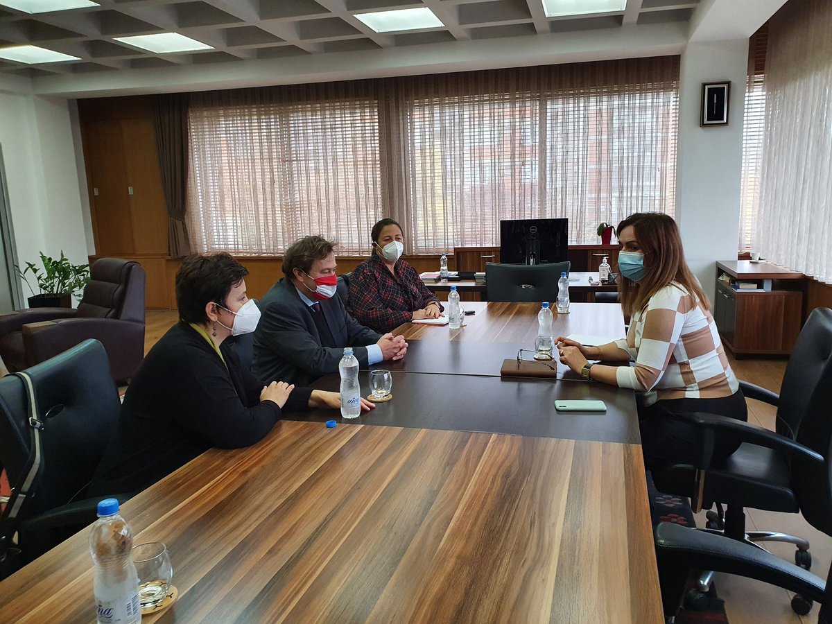 Had a meeting with Minister of Education, Science &amp; Tech <a href="/arberienagavci/">Arbërie Nagavci</a> &amp; underlined the priority of #Austria @ADCinKosovo of higher education projects in #Kosovo Stressed importance of early ratification of HERAS+ for the benefit of all students. #AustriainKosovo <a href="/MFA_Austria/">MFA Austria</a>