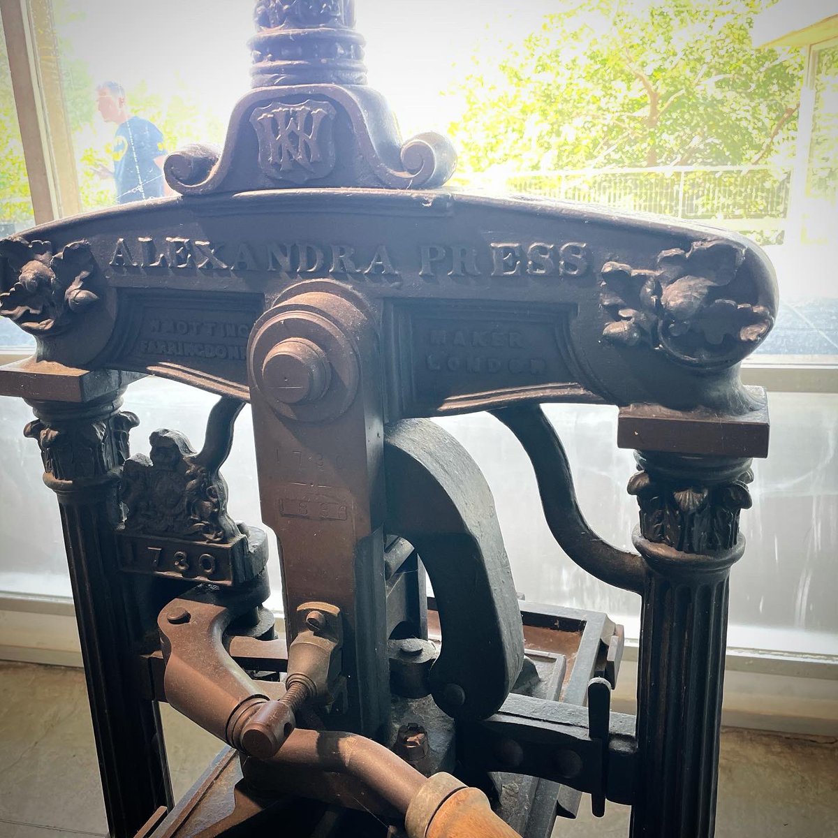 museumlover's tweet photo. My first time missing the #LAPrintersFair @PrintMuseumCA  since 2015 this weekend! To make me feel better I took a trip to @NLIsrael to look at a collection of materials from an Israeli #PrintingMuseum that closed in the 90’s. #MuseumLife https://t.co/bpJwDlg5qT