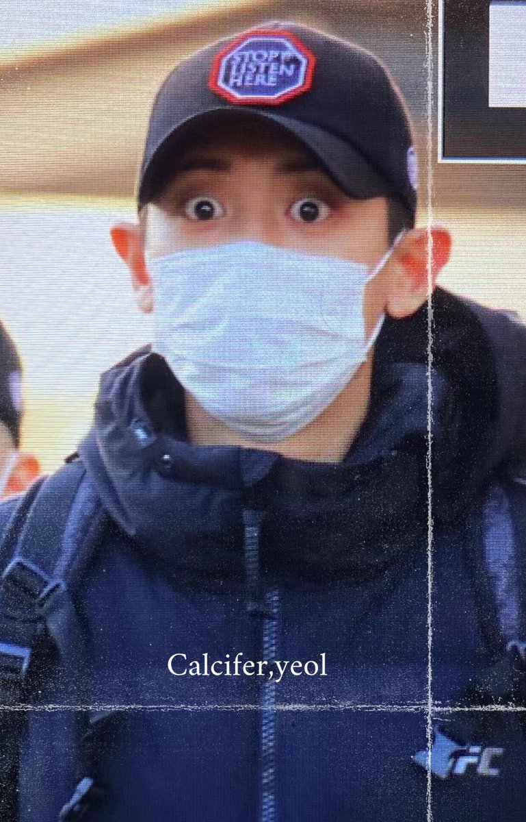 oshcuddles's tweet photo. OP said when Chanyeol makes eye contact with Minseok his eyes grow even bigger like this 🥺 https://t.co/BuNs1m5UNh