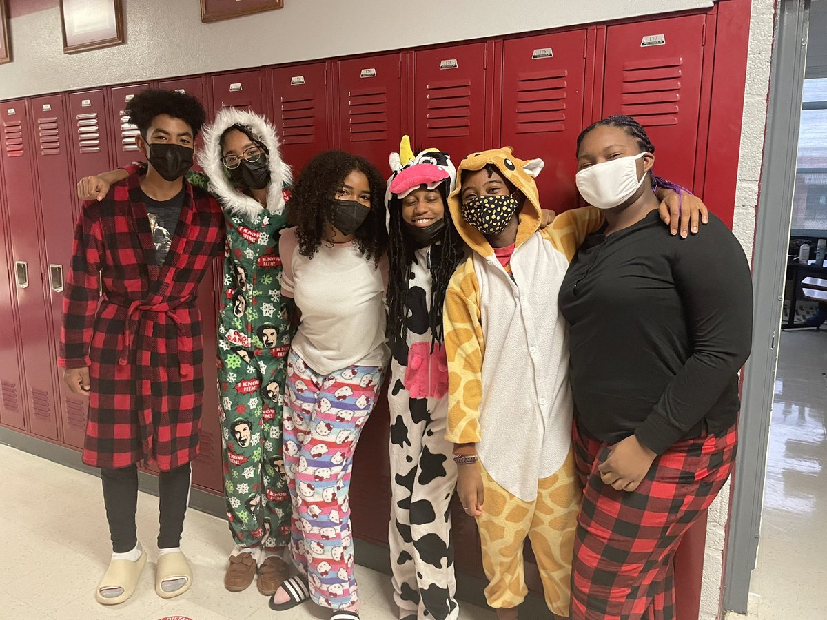 TAPrincipal's tweet photo. Yesterday was day 2 of Spirit Week; which was Pajama Day! Check out all the cute onesies, flannel, and blanket accessories. https://t.co/DnO1395K1k