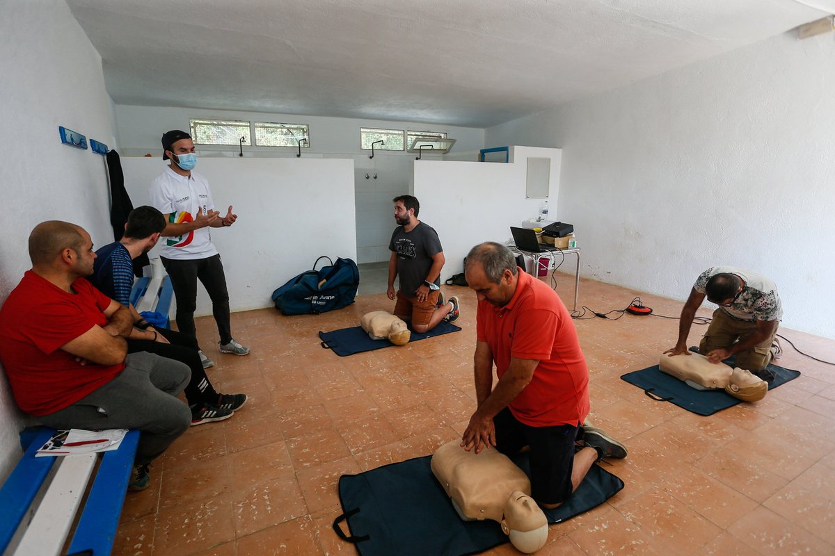 CardiososGP's tweet photo. https://t.co/aXBJuxZwCa
Comencem a formar part de les 900 persones que es formaran amb la instal·lació dels 180 DEA previstos al projecte Tots som un batec. T'ho expliquem a https://t.co/aXBJuxZwCa

#RCP #DEA #SVB #salut #cor #prevenció #esport #cardiovascular #mortsobtada https://t.co/bMQFbr2ikv