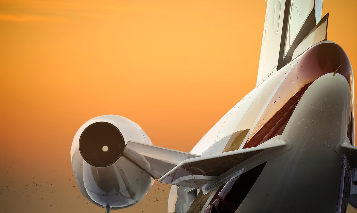 MigueldeZamora's tweet photo. Centenares de aviones privados y muy contaminantes han llevado a los políticos a debatir sobre el cambio climático. Bla, bla, bla…, es normal que #Biden se duerma en ese teatro de la palabrería progre. Mientras la tierra sufre y la población aguanta. #cambioclimatico #Hipocresía https://t.co/N8ezEwAcND