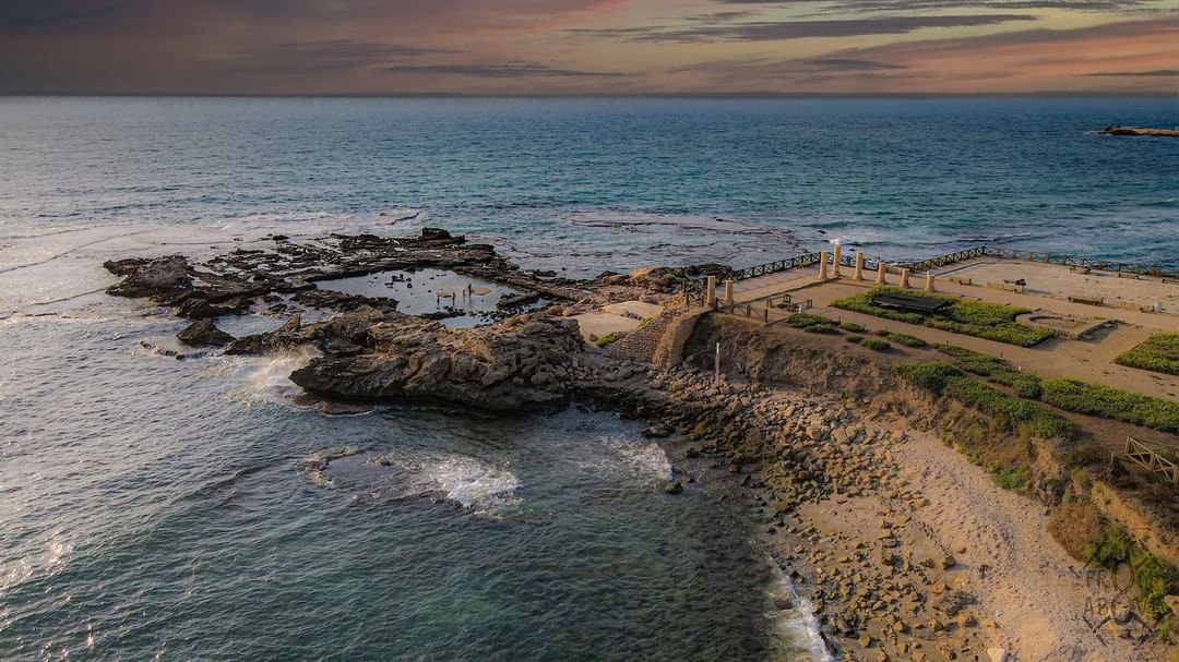 travelnewsr's tweet photo. Follow https://t.co/ZfV8G8rCEw 

Caesarea Maritima - The Coastal Plain 

Facebook page : https://t.co/sxY5cVzzqE

#seeyousoon #holyland #holylandpics #InspiredByIsrael
#israel #israelinstagram #israeli #israel_photo #israeltravel #negev #travelphotography #traveltheworld https://t.co/UOL1VM85Mu