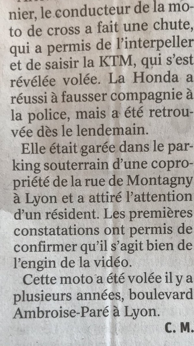 HennriH's tweet photo. Moto Volée. Bien sûr ´ https://t.co/NVjFGce3Ss