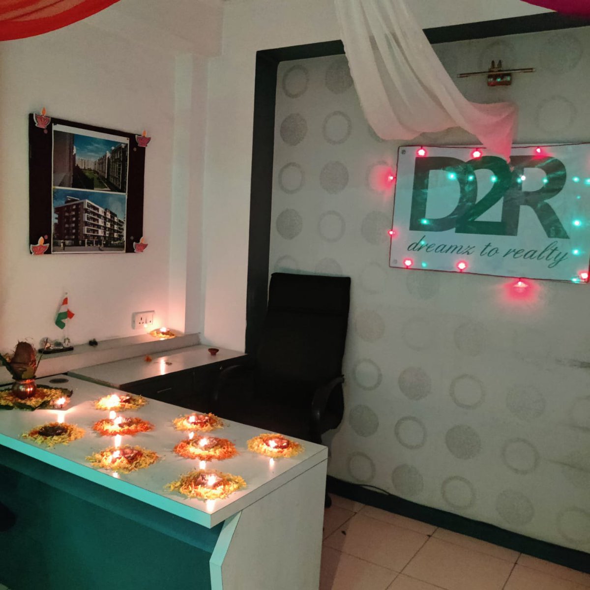 D2R_Realty's tweet photo. Diwali Celebration at Dreams to Realty (D2R). Lets have a look at fun we had!!

A team who celebrates together, grows together!!

#dreamstorealty #d2r #realestateindore #happydiwali #celebrations #teamwork #propertyinindore https://t.co/ChrJvC1eVa