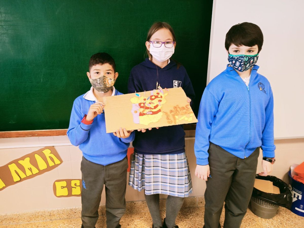MilagrosaOviedo's tweet photo. Los alumnos de 6° de primaria aprenden el relieve de España a través de trabajos manipulativos en las clases de Social Science.
#doandlearn #playandlearn #socialsciences #colemila https://t.co/b6CvKFepRc