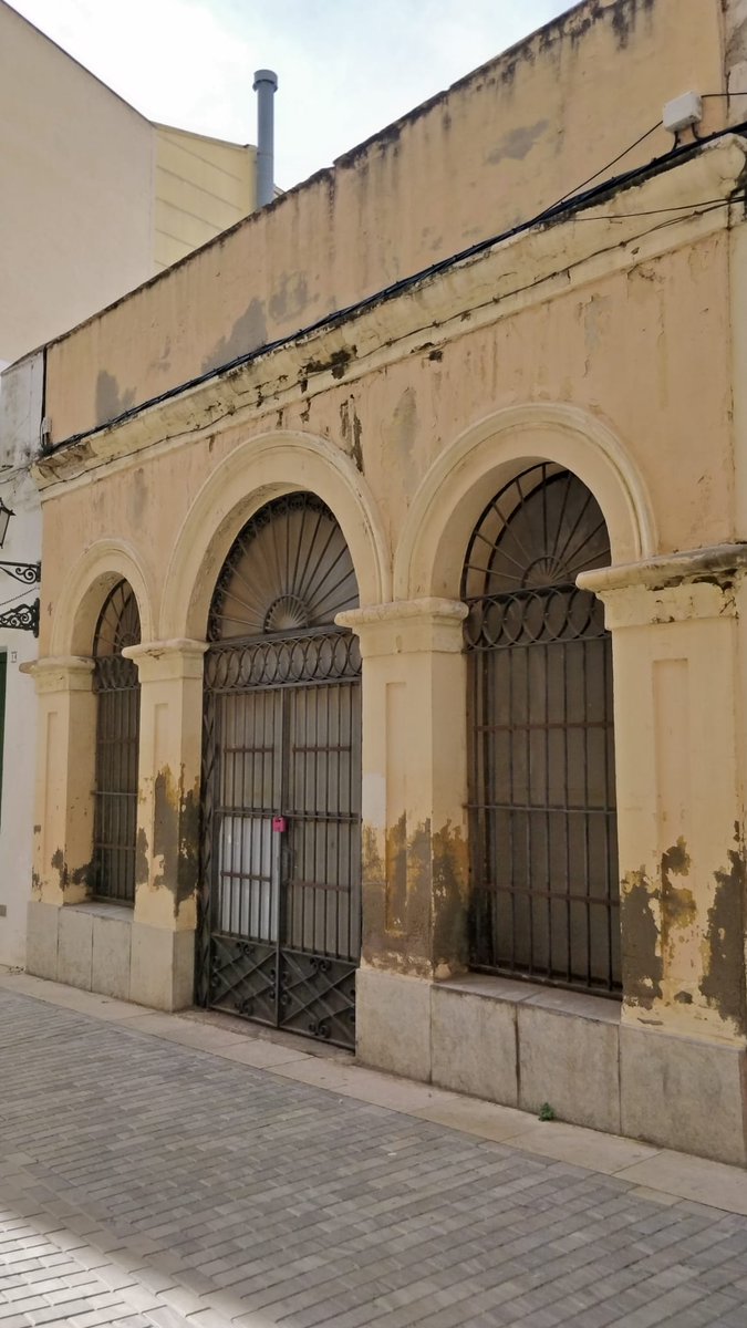 FalconsVilanova's tweet photo. 🔴 Arreglar la Peixateria Vella és una necessitat urgent. Entra a https://t.co/7qObh9clIF i vota el projecte, inclòs als pressupostos participatius a la categoria Ciutat Viva!
Dignifiquem aquest equipament de ciutat! 
💙 VOTA https://t.co/wEExgsgrtA