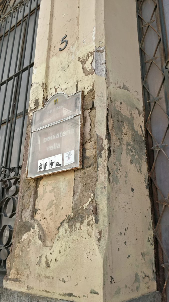 FalconsVilanova's tweet photo. 🔴 Arreglar la Peixateria Vella és una necessitat urgent. Entra a https://t.co/7qObh9clIF i vota el projecte, inclòs als pressupostos participatius a la categoria Ciutat Viva!
Dignifiquem aquest equipament de ciutat! 
💙 VOTA https://t.co/wEExgsgrtA