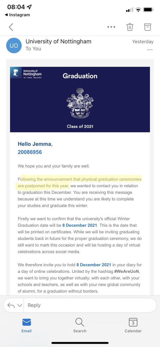 jemm_89's tweet photo. Everyone who didnโt go to Nottingham posing in their cap and gown, meanwhile we get this ๐ซ what announcement was that Nottingham? Because everyone else is graduating ๐ญ #iwanttograduate #Nottingham #UniOfNottingham #NQN https://t.co/2fwuSJkZ1s