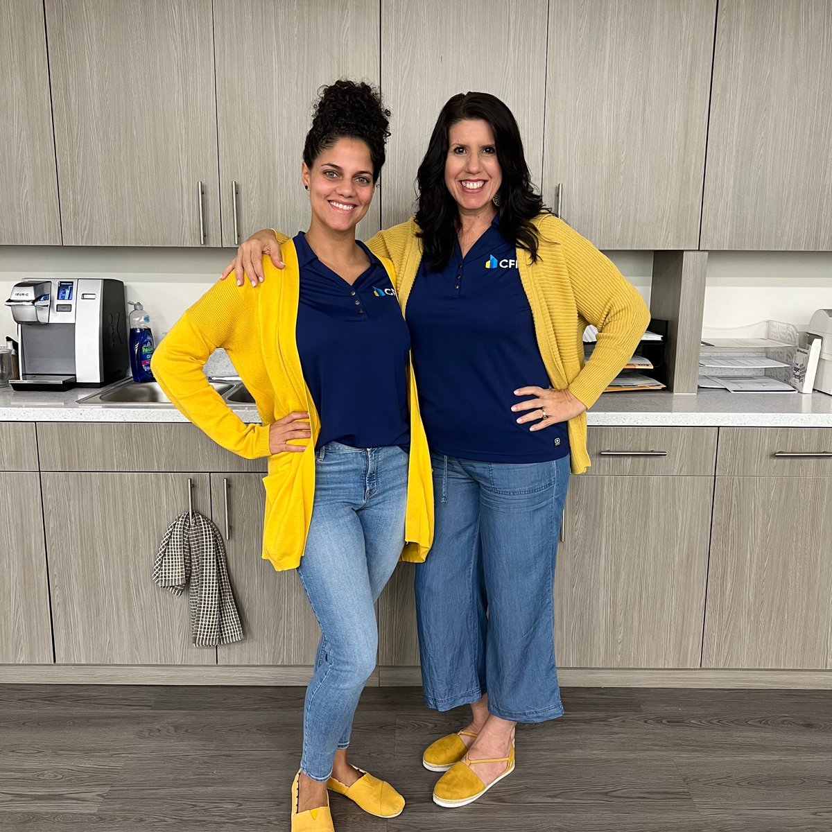 Accidental #twinning in the #CFRministry office today, all the way down to the yellow shoes!