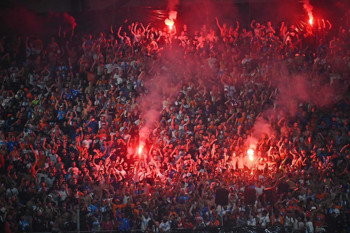 treize013's tweet photo. 60 000 supporters demain soir au Vélodrome 🔥😍 https://t.co/RuUU0KVSxL