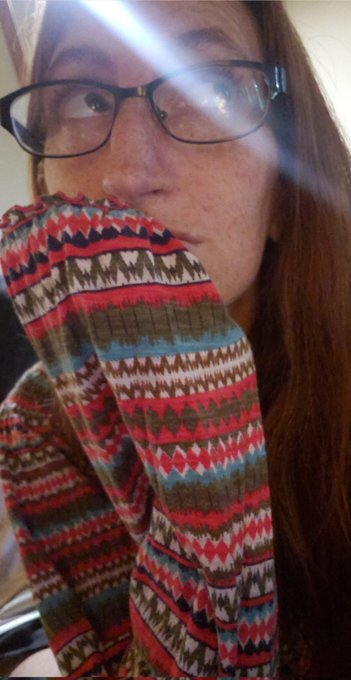 Currently on bedrest waiting to schedule a surgery. I just wanna be better so I can fuck again. 😤 https://t