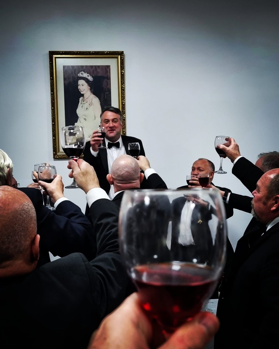 GnollLodge's tweet photo. Congratulations to our new WM, Wo Bro Chris Williams. Thank you to all the visitors who attended, Neath Hall Management committee and to the catering staff. A wonderful night. https://t.co/jObwTv3cb7