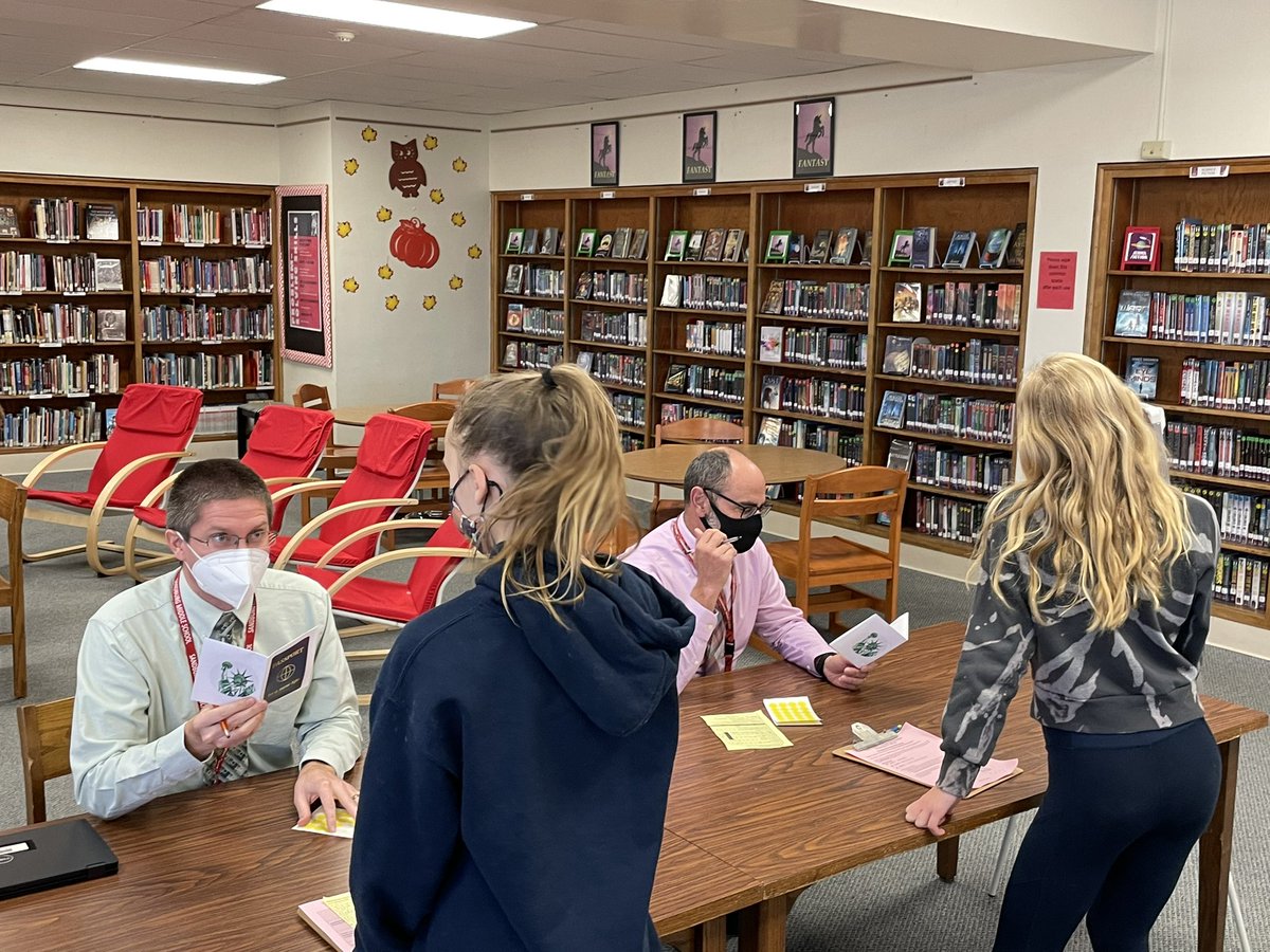 Sandburg Middle tweet media