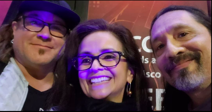 BluMoonGypsies's tweet photo. #Aboutlastnight
Look who popped into our rehearsal last night at #studio100? Ray Uribes on bass! SO fun playing with you again &amp; getting caught up after all these years! Thank you!
#allaboutthatbass #sharingstories #bandsbacktogether #seemslikeyesterday
#bassplayer #livemusic https://t.co/rmqxSxdWhS