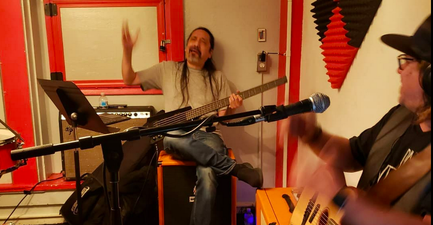 BluMoonGypsies's tweet photo. #Aboutlastnight
Look who popped into our rehearsal last night at #studio100? Ray Uribes on bass! SO fun playing with you again &amp; getting caught up after all these years! Thank you!
#allaboutthatbass #sharingstories #bandsbacktogether #seemslikeyesterday
#bassplayer #livemusic https://t.co/rmqxSxdWhS