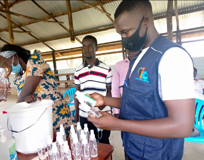 Moses Philliph Dananyeno Sakondo (@mosessakondo) on Twitter photo We are grateful to our partner, Field Ready, for teaching our I CAN South Sudan staff how to make hand sanitizer. This is a one-of-a-kind collaboration aimed at realizing the localization agenda. In Bidibidi Refugee Settlement, we now have hand sanitizer. <a href="/FldRdy/">Field Ready</a> <a href="/Oxfam/">Oxfam International</a> We are grateful to our partner, Field Ready, for teaching our I CAN South Sudan staff how to make hand sanitizer. This is a one-of-a-kind collaboration aimed at realizing the localization agenda. In Bidibidi Refugee Settlement, we now have hand sanitizer. <a href="/FldRdy/">Field Ready</a> <a href="/Oxfam/">Oxfam International</a>