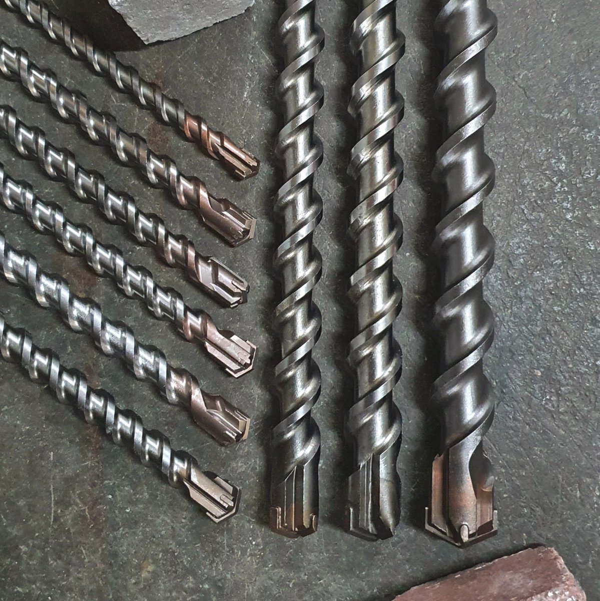 armeguk's tweet photo. We’ve been manufacturing SDS Max Drill Bits at Armeg HQ since 1995 with diameters ranging from 16mm going up to a whopping 40mm 💪
#SDSMax #BritishMade #manufacturer #drillbit #tradeswoman #tradesman #Factory #Machine #steel #Powertoolaccessory #masonry https://t.co/fQ09dqGGxx