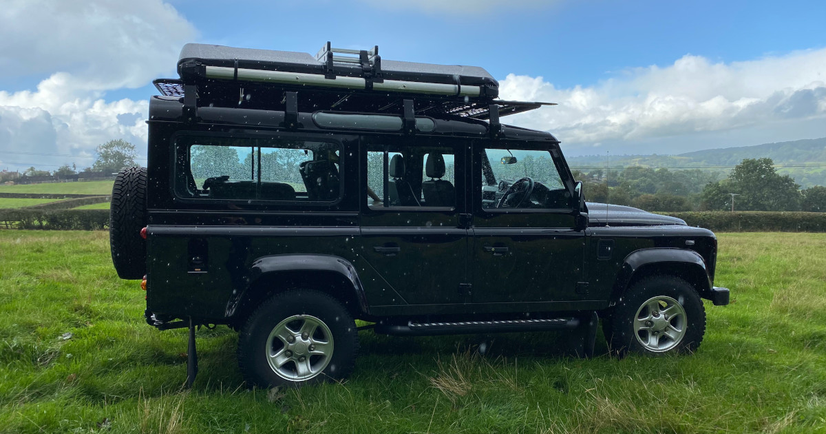 Direct4x4's tweet image. Introducing the #Direct4x4 @LandRover #Defender110 featuring some of the most popular #expedition #camping gear.
 
direct4x4.co.uk/collections/ex…

From roof racks to roof tents, side steps to side awnings. Set up, sit back and enjoy a brew!

#4x4 #outdoorlife #overlanding