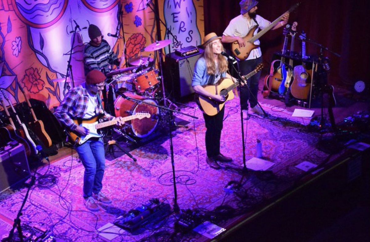 Hey #nashville 🤟🏻 its our last show 😅 We’re playing at the <a href="/CityWineryNSH/">CityWineryNSH</a> tonight with the <a href="/moreaccidentals/">The Accidentals</a> 🙌🏻 Tickets are still available 🙄 #touring sawyerfredericks.com

Photos by <a href="/Lincolnmaster/">K S</a>