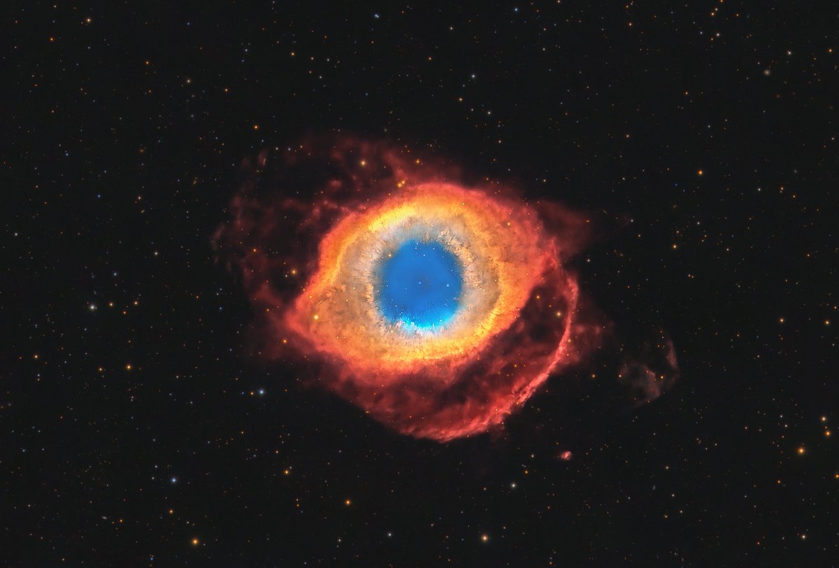 Astrographz's tweet photo. Helix Nebula https://t.co/Mr0OOJA3pP