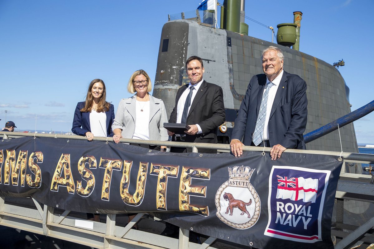 Incredible experience to tour the @RoyalNavy #HMSAstute today with the Governor @GovHouseWA and learn about the capabilities of these #nuclearsubmarines. After 53 days at sea, it was great to welcome the crew to #Perth.