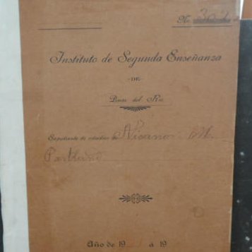 AmaranNb's tweet photo. Felicidades en el #DíaDelArchiveroCubano a guardianes de la #MemoriaHistóricca de la #Nación. El #ArchivoHistórico de #PinarDelRío, atesora colección de 37 fondos. #ProtocoloNotarial desde 1175. Expediente de #Mella del Instituto de Segunda Enseñanza. @ChedaAnabel @citmacuba https://t.co/sicPXAzhAg