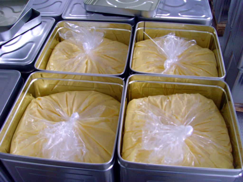 Food processing companies need to prevent condensation so food preparation areas aren't contaminated. 

BriskHeat’s silicone rubber heating blankets are used to create temperature equilibrium, thus eliminating condensation: buff.ly/3zioQ2A

#foodprocessing #industrialheat