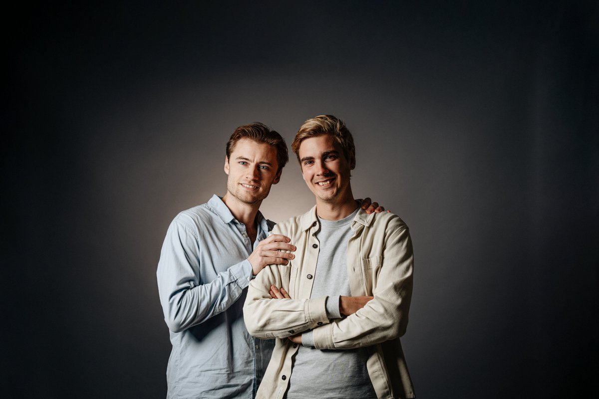RingdalAnton's tweet photo. Kan en robot lave et kritisk interview? Det testede vi i dag på de to intetanende kommunalvalgskandidater @mikkelbahl og @janmathisen, der troede, vi havde en lytter igennem. Robotten havde 7 pre-indstillede minutter i sig, og gav den gas. Lyt: "Ringdal og Kristensen." #dkmedier https://t.co/56TgdCsF9o
